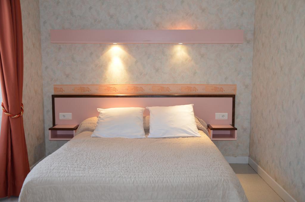 Logis Auberge De L'Allagnonette Saint-Poncy 외부 사진