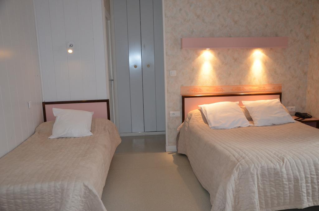 Logis Auberge De L'Allagnonette Saint-Poncy 외부 사진