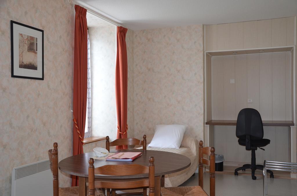 Logis Auberge De L'Allagnonette Saint-Poncy 외부 사진