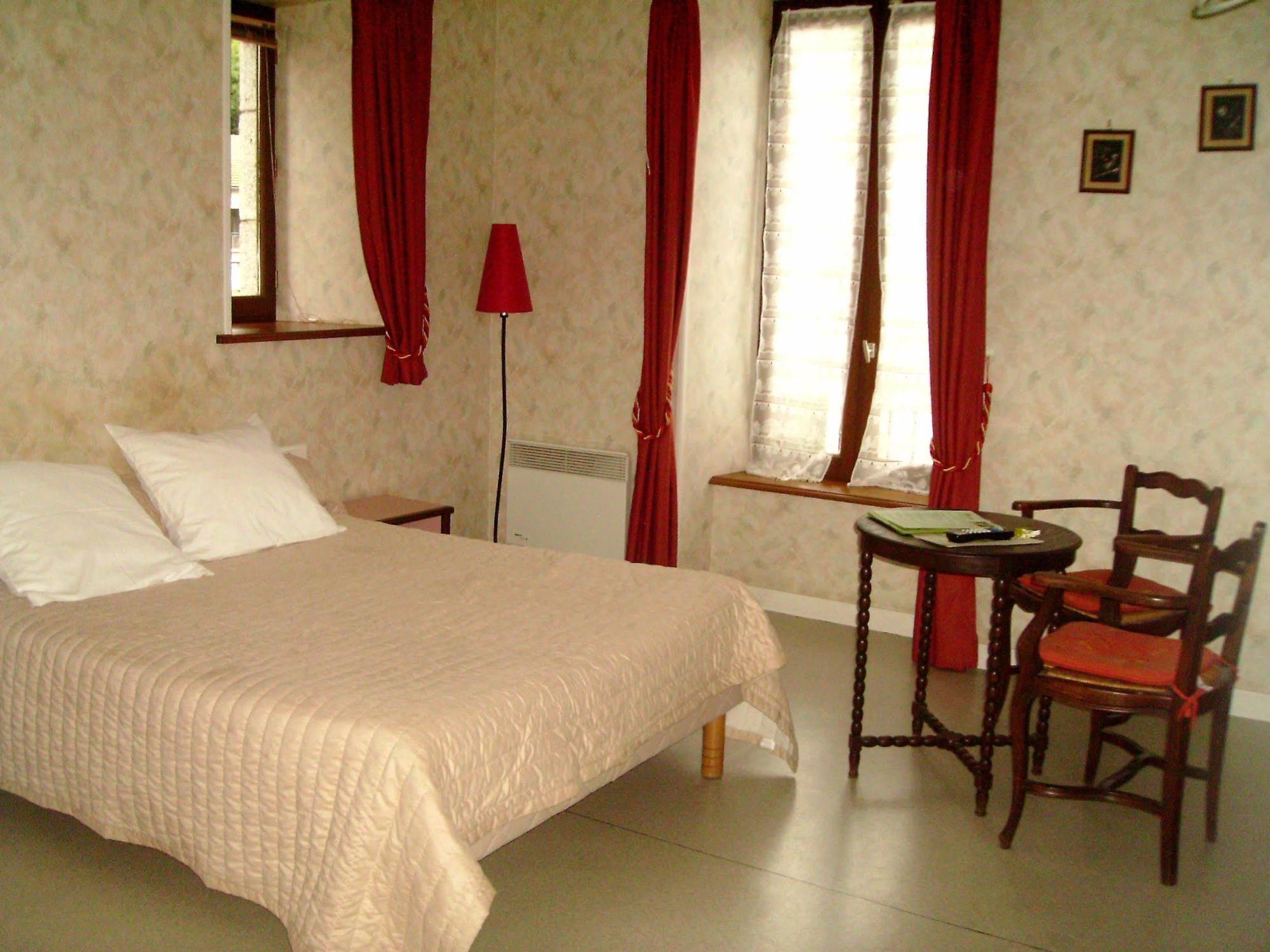 Logis Auberge De L'Allagnonette Saint-Poncy 외부 사진
